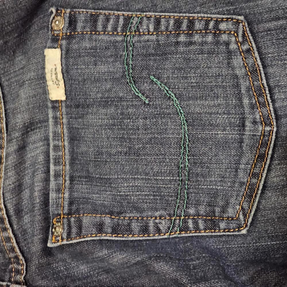 Signature by Levi Strauss Straight Slim Fit Ripped Jeans - Picture 10 of 10